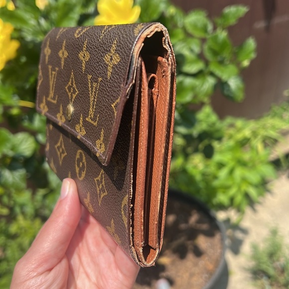 Authentic Louis Vuitton Passport Holder Monogram Porte Tresor Etui Papier Wallet - Picture 6 of 15